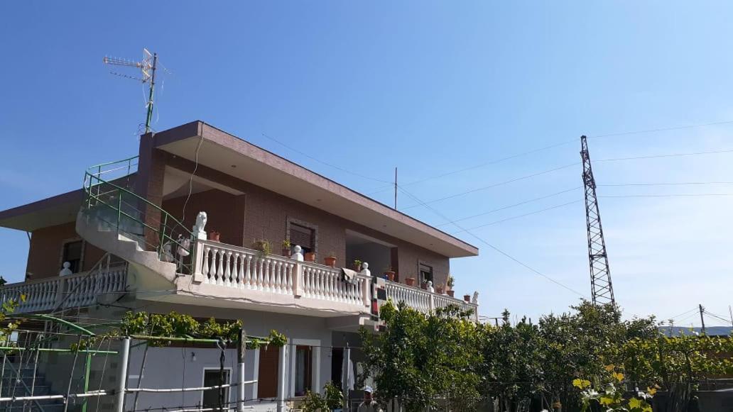 Villa Malaj Влёра Экстерьер фото